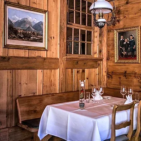 Schönegg Hotel 3*