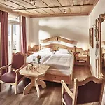 Schönegg 3*